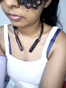 ASHANYA JAYASOORIYA online show from March 3, 4:24 pm