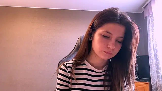 LunnaBliss online show from April 4, 2:27 pm