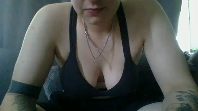 Geileboef28 online show from June 21, 10:52 am