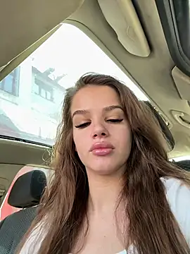 clarabarness15 online show from March 13, 8:48 am