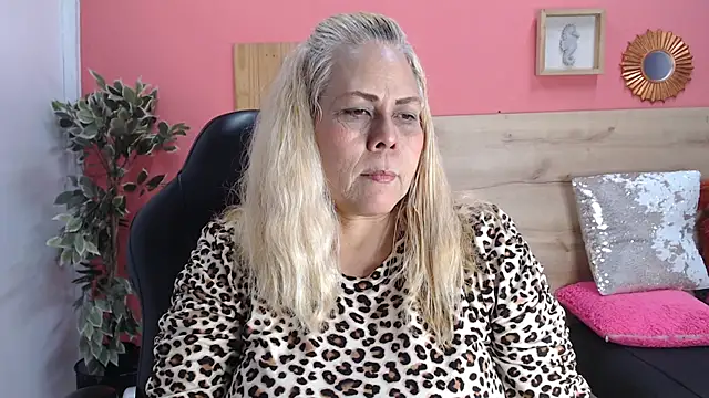 eva colen50 online show from August 3, 5:18 pm