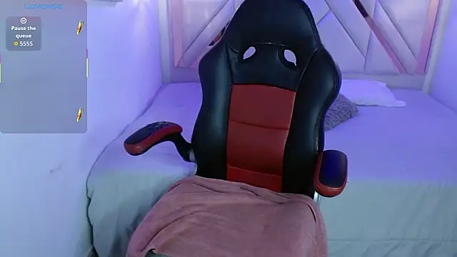 jackie tk online show from March 6, 8:15 pm