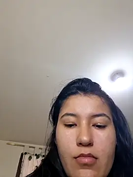 Miiia a online show from March 27, 6:19 pm