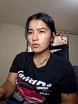 Miiia a online show from March 3, 7:09 pm