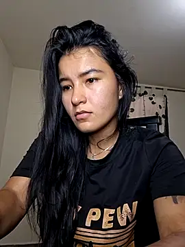 Miiia a online show from March 4, 8:48 pm