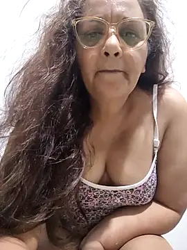 Noemipopi online show from February 17, 11:15 pm