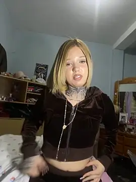 avrillayan online show from March 5, 3:57 am