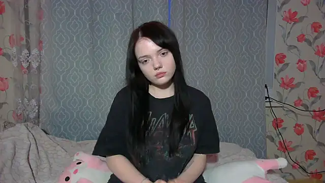 DorathyScaggs online show from March 15, 4:31 pm