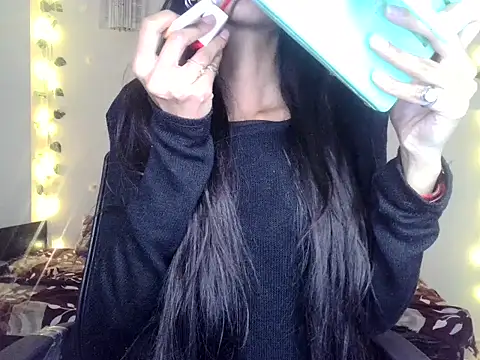 SIKSHA SINGH online show from April 10, 10:38 pm