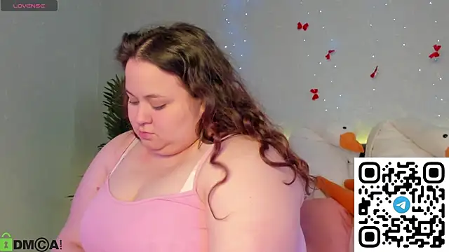 MoonlitAdele online show from March 21, 9:25 am