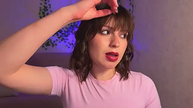 rinamandarina online show from March 13, 3:57 pm