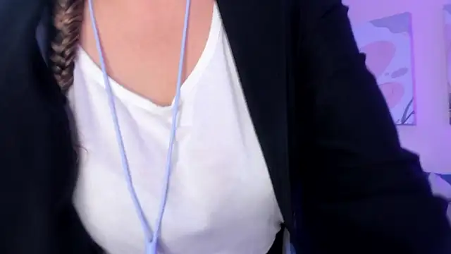 Ivonne 4 online show from June 3, 1:12 pm