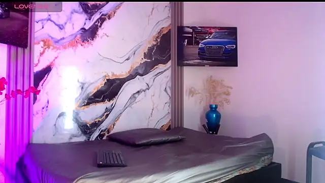 Alondra Wile online show from April 13, 7:25 pm