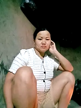 chubby0011 online show from April 5, 9:36 pm