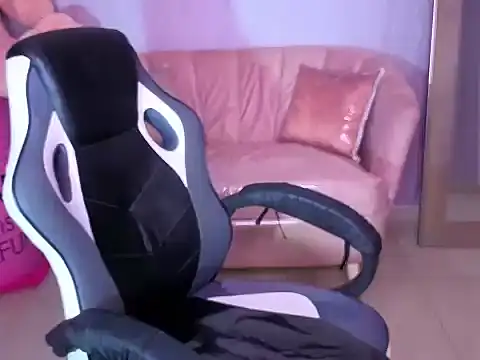 Mia belve a online show from March 10, 1:04 pm