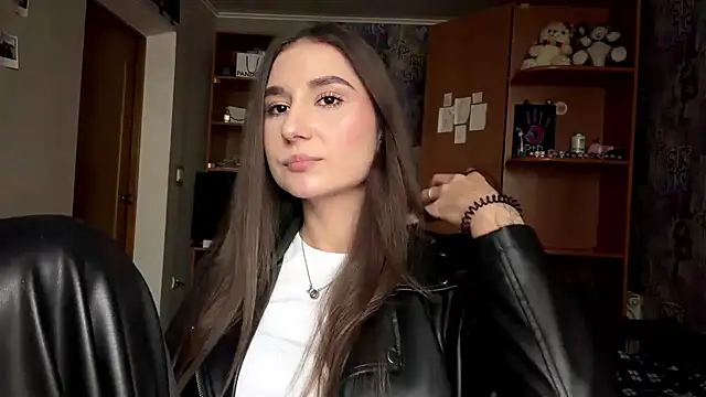 poly princess online show from April 3, 1:42 pm