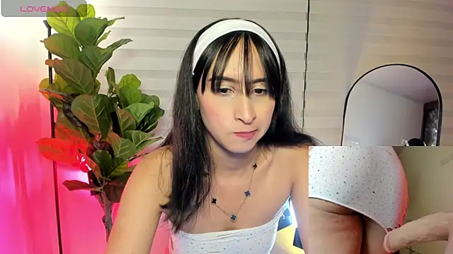 Antonella Moretti  online show from April 18, 3:42 am