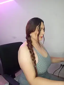 PamelaThoms online show from June 5, 12:04 am
