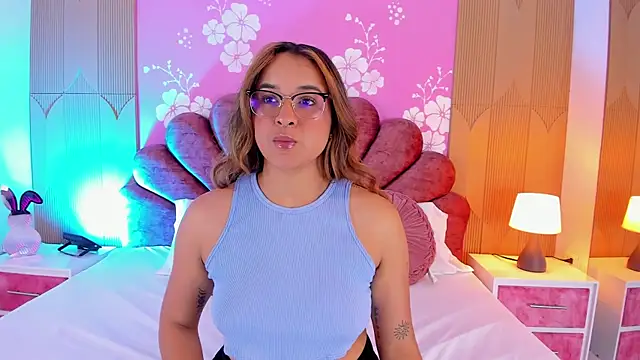 Sara colyn online show from March 2, 9:10 pm