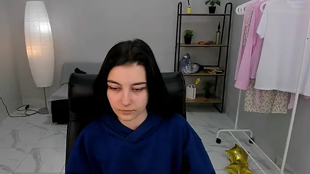 Lilian Merf online show from March 25, 10:18 am