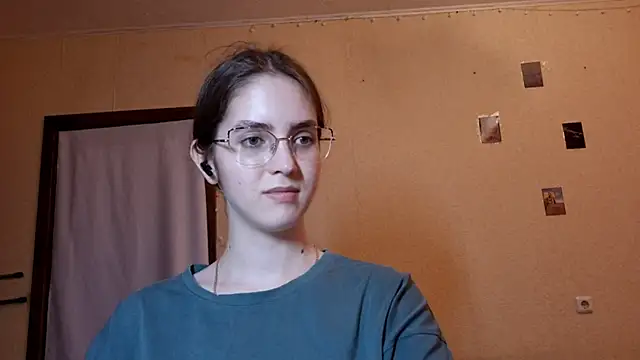 Katelemon online show from June 3, 2:18 pm