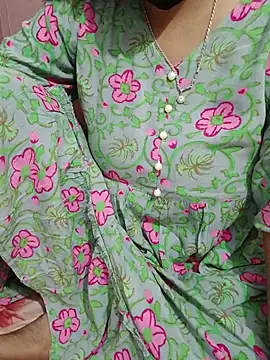 Queenlipx online show from March 1, 5:12 pm