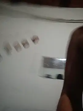 sandy 11  online show from March 28, 3:17 am