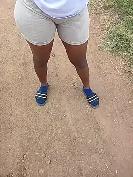 Dee-n-Dee nyash online show from February 24, 9:30 am