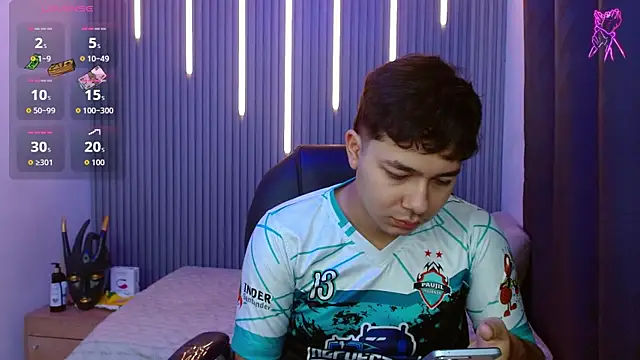 Julian Smith21 online show from June 26, 4:25 am