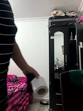 Sexy mia outdoors online show from April 17, 9:00 am