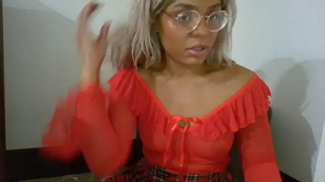 princessandthefootjob online show from April 15, 8:31 pm