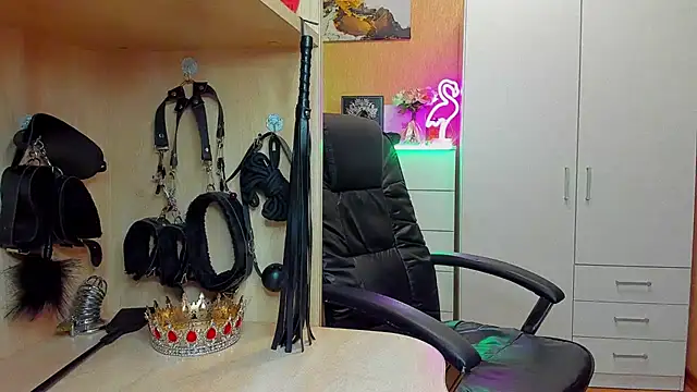 KristiTopxx online show from February 3, 6:56 pm