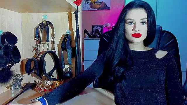 KristiTopxx online show from October 22, 8:25 pm