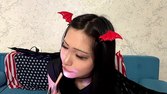 kishagrayone online show from March 26, 12:29 pm