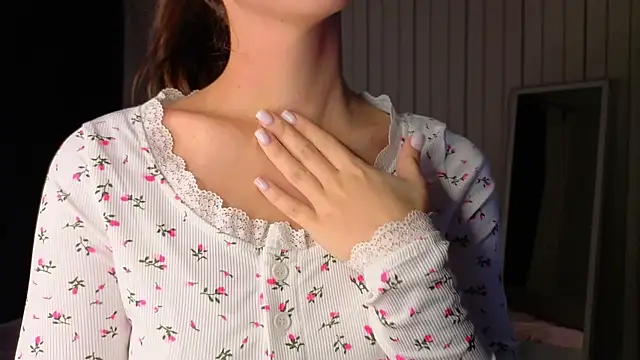 EarthaLevra online show from March 22, 9:10 pm