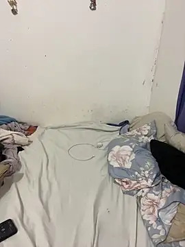 DimeAria online show from April 13, 8:20 pm