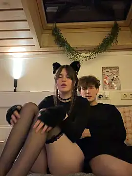 meowmiu online show from March 3, 11:44 pm