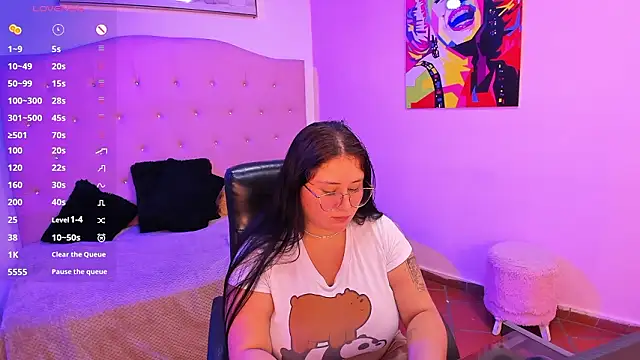 sienna cavalli online show from March 7, 1:29 pm