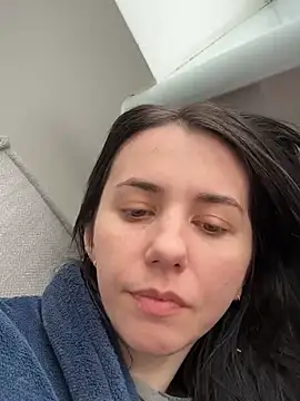 Oliviya smiley  online show from March 2, 1:40 pm