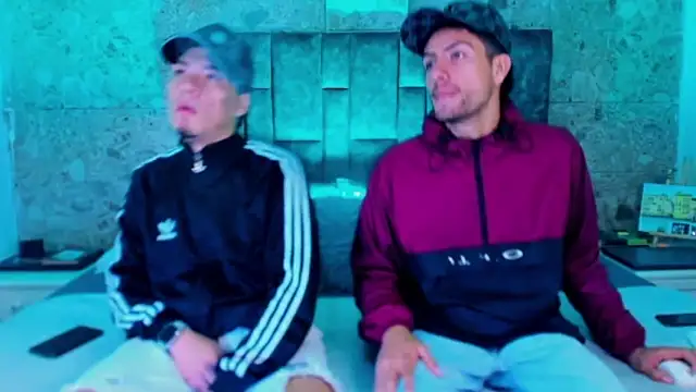 alex and christhoper online show from April 21, 10:00 am