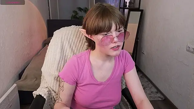  DreamLuna1  online show from April 8, 1:57 pm