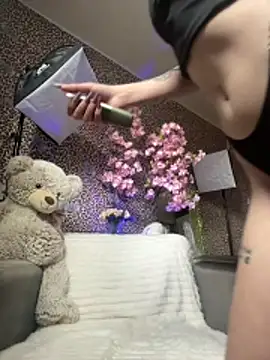 elektra star online show from June 4, 1:59 pm