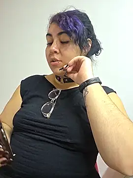 lilith velvet  online show from June 4, 1:59 pm