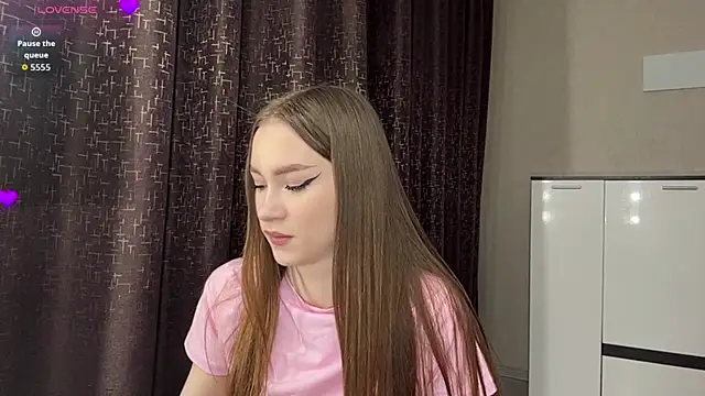 NuDonzze online show from May 9, 7:27 pm