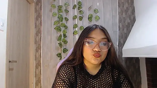 anyela donecm online show from April 18, 7:58 pm