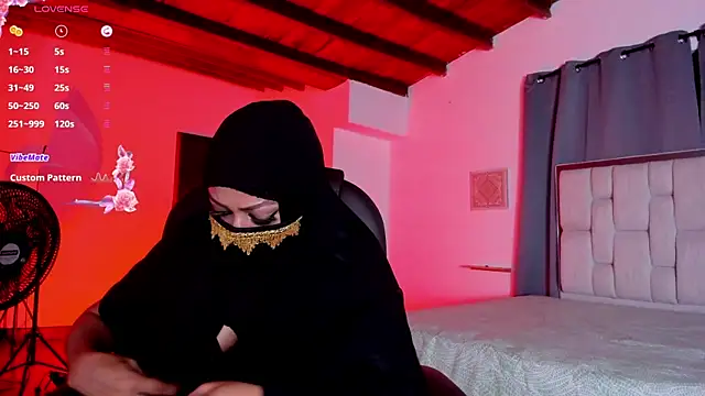 zafiro ziz online show from April 8, 1:35 pm