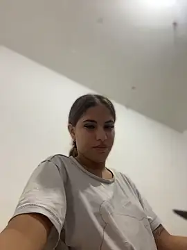 MiluRossee online show from March 5, 4:30 am