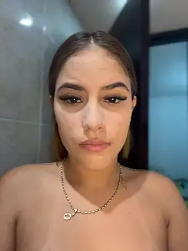 MiluRossee online show from March 31, 4:56 am