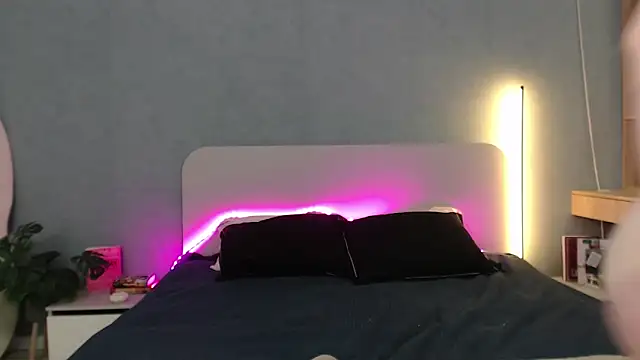 Vanessa BigTits online show from March 11, 11:40 pm