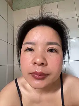 Ivy Trix2 online show from March 8, 3:54 am